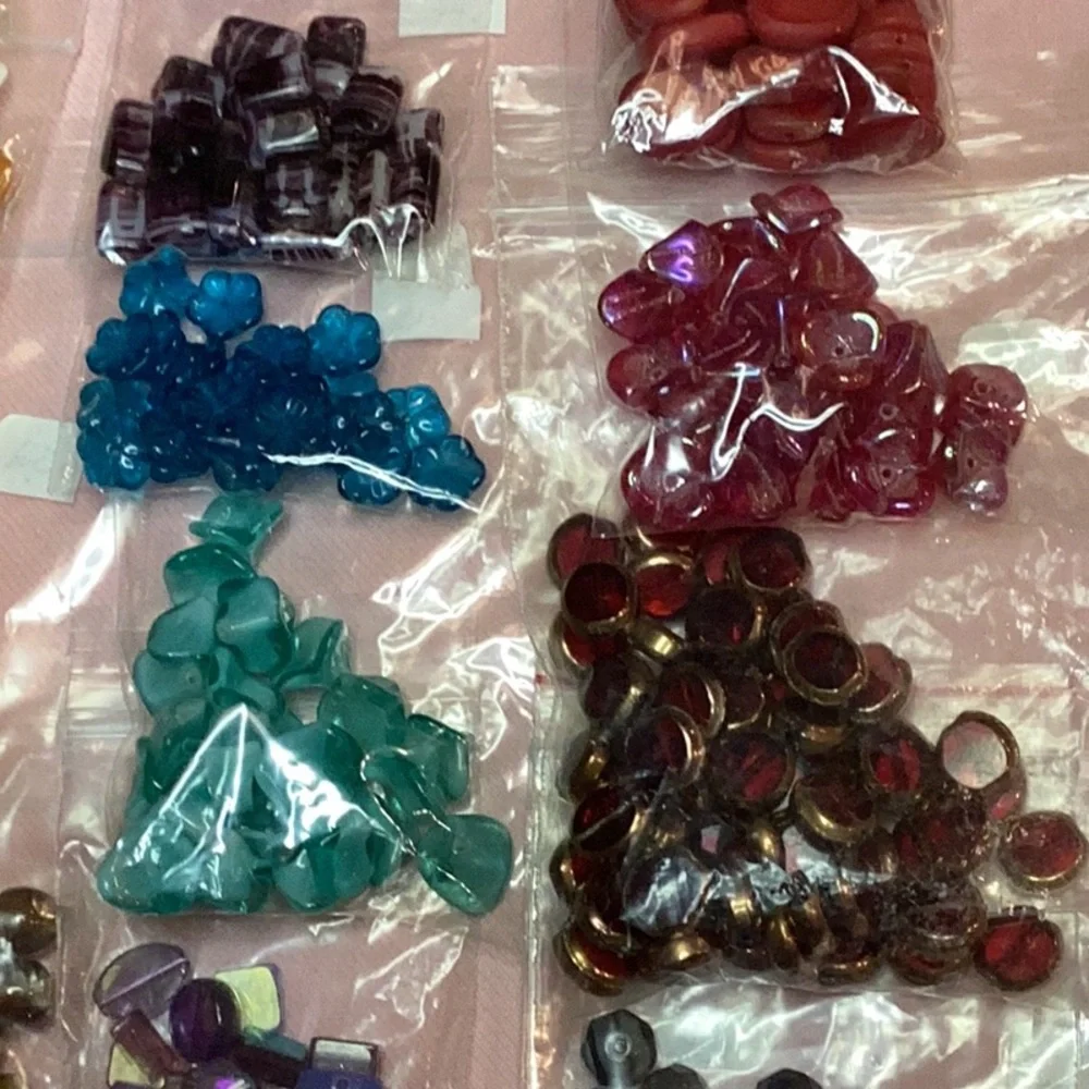 Lot #55 Jewelry Making Seed & Glass Beads + Stone & Duo’s by the Hundreds - Picture 6 of 11